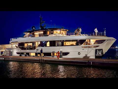 $13 Million Superyacht Tour : Majesty 100 Terrace