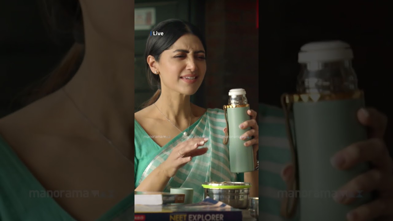 ഞങ്ങളുടെ ബാച്ചിലെ എല്ലാവർക്കും അങ്ങനെയാണ്… | Malayalam Movie| manoramaMAX