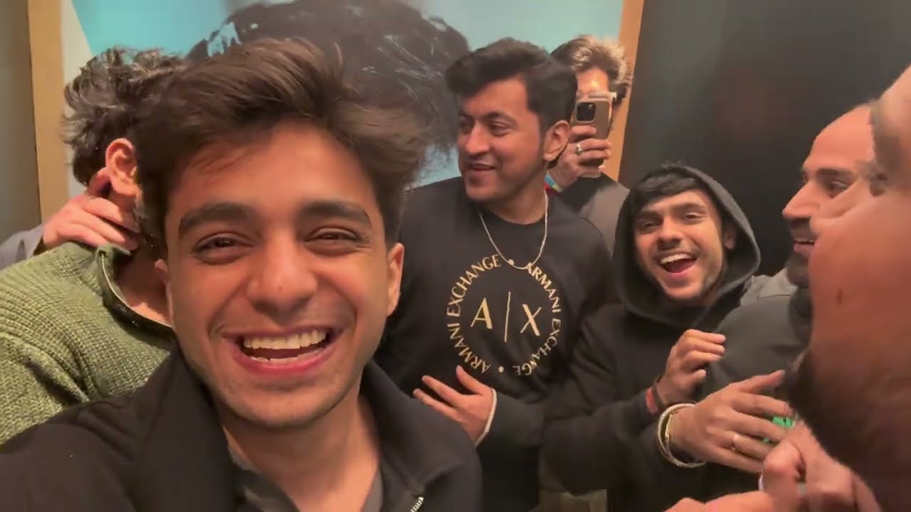 30 Minutes of Unlimited Laughter 😂 | Movie Hall me Kalesh 😱