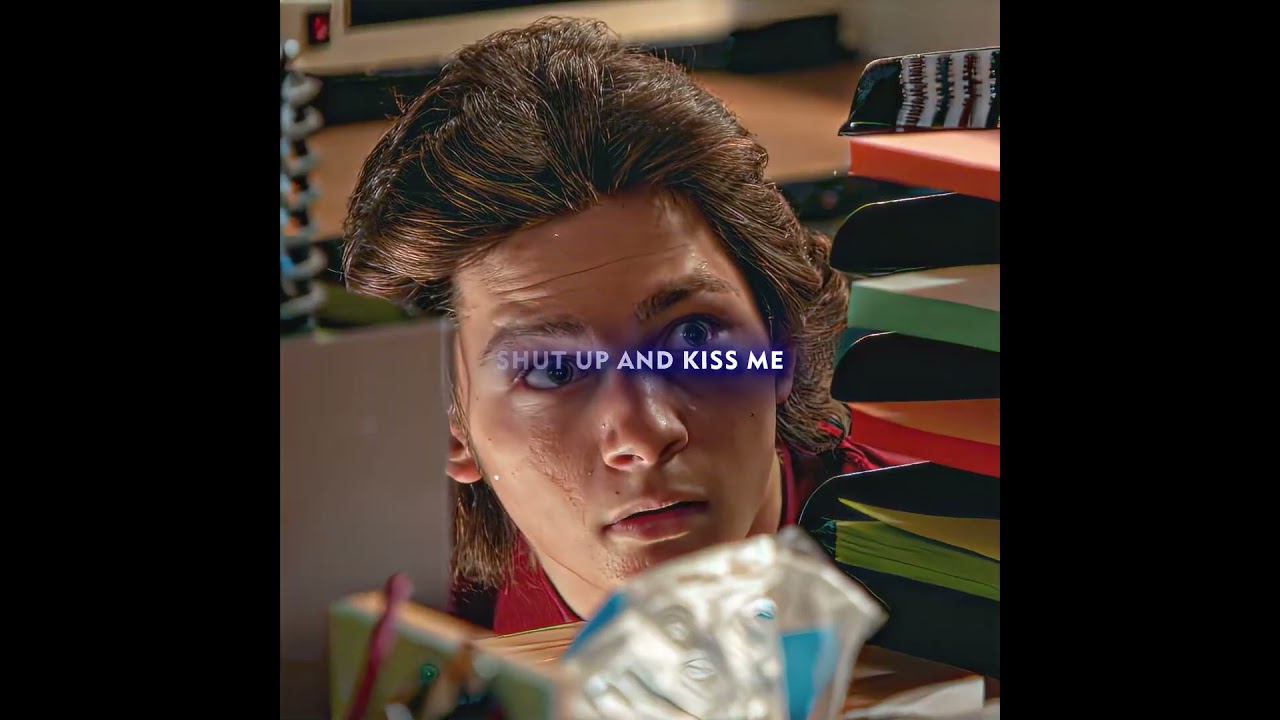 Geogie unexpectedly discovered TeacherJiwen’s secret.#movie #aftereffects #edit