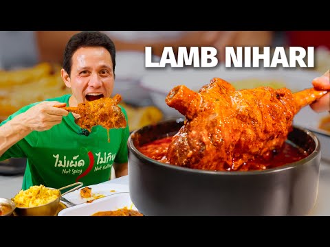 How a Bangladeshi Chef Cooks Some of the Best Indian Food in Bangkok!!